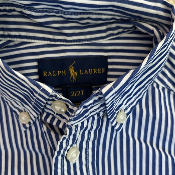 Ralph Lauren boy size 2/2T blue and white long sleeve button-down - Picture 4 of 6